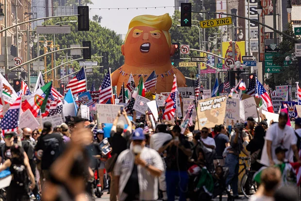 LA